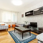 3 Room Central Apartmend 90M2 Parking For One Car Fifth Floor And The Building Does Not Have An Elevator