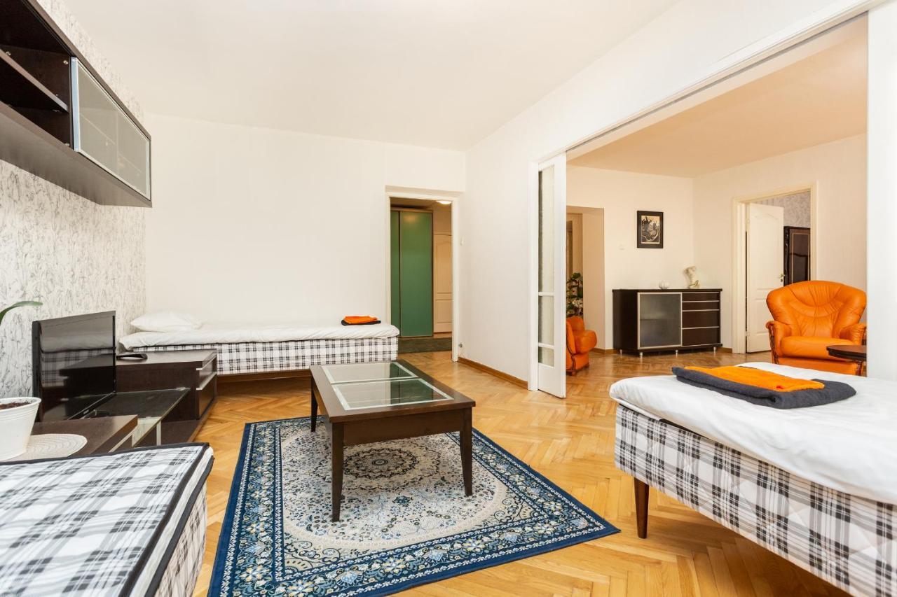 3 Apartmend 90m2 Parking For One Car Fifth Floor And The Building Does Not Have An Elevator